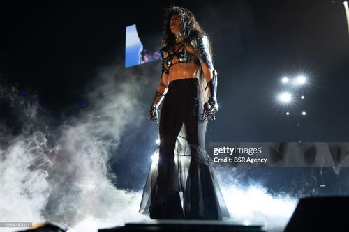 12 - December - Het Grote Songfestivalfeest 2024 (Silas Tahapary) - gettyimages-2189397031-2048x2048.jpg