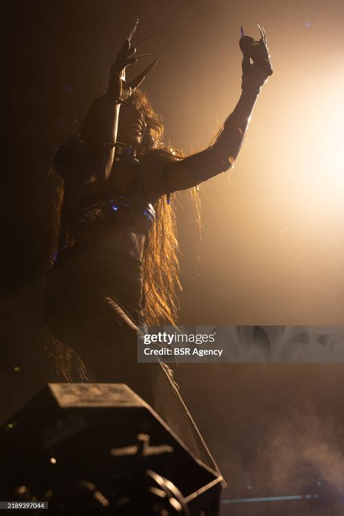 12 - December - Het Grote Songfestivalfeest 2024 (Silas Tahapary) - gettyimages-2189397044-2048x2048.jpg