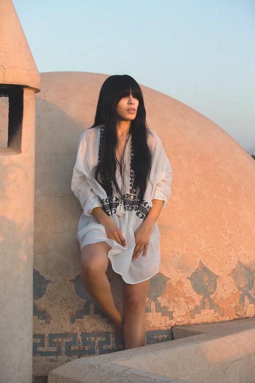 Plaza Photoshoot (Eric Broms) - 7.png