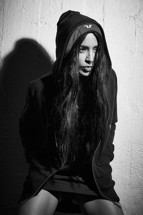 The Bridge Series (Johan Lindeberg) - bridge1.jpg