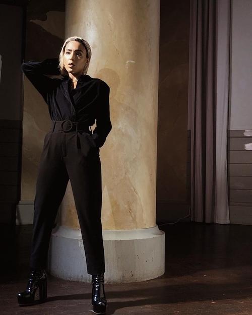 Ellos Photoshoot - 72982754_1224949647712589_7189819830969565184_o.jpg