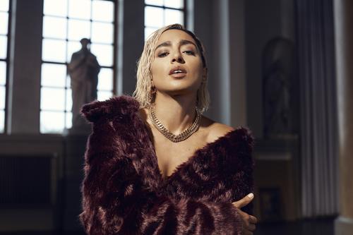 Ellos Photoshoot - 9f115287ea8d0ff1_org.jpg