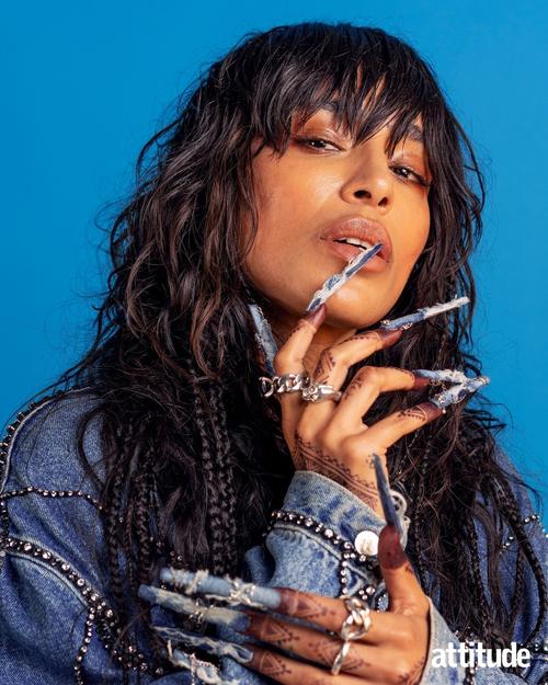 Attitude UK (Markus Bidaux)