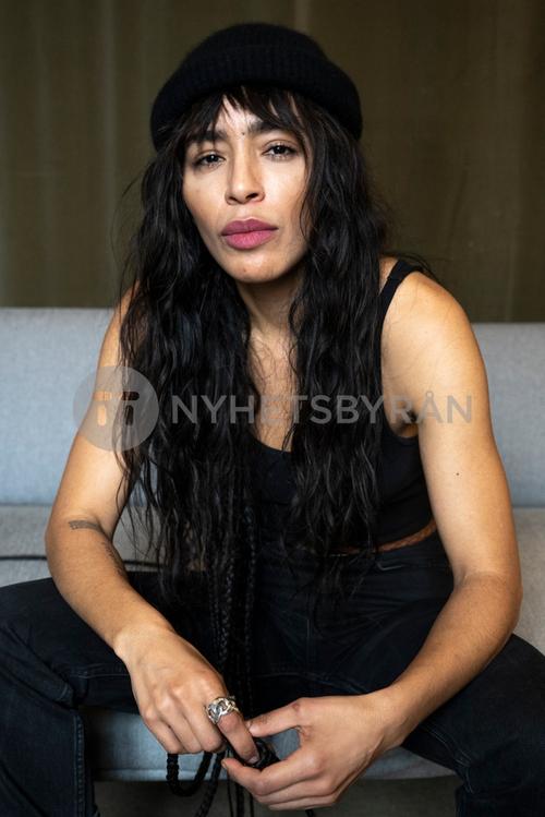 Henrik Montgomery - sdlCUElUHZw5os_WatermarkPreview.jpg