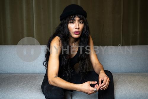 Henrik Montgomery - sdlbr64ic4zuMw_WatermarkPreview.jpg