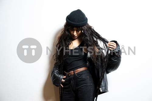 Henrik Montgomery - sdlflqPcOLrDAE_WatermarkPreview.jpg