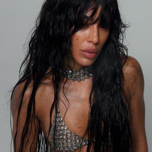 Warning Signs (Charli Ljung) - 461776859_3930348340533037_8391049877295803144_n.jpg