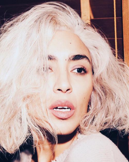 2019 - loreenofficial_250380191374671770378975568706080319471616n1_2817529.jpg