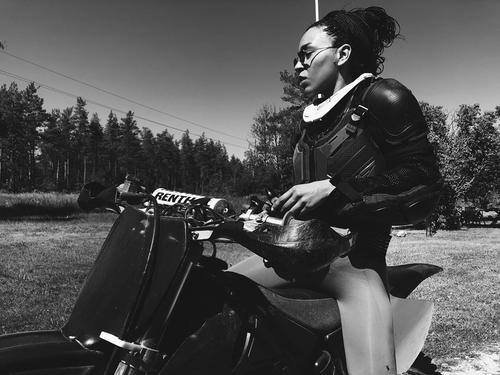 2020 - loreenofficial_250380191374671770378975568706080319471616n1_282029.jpg