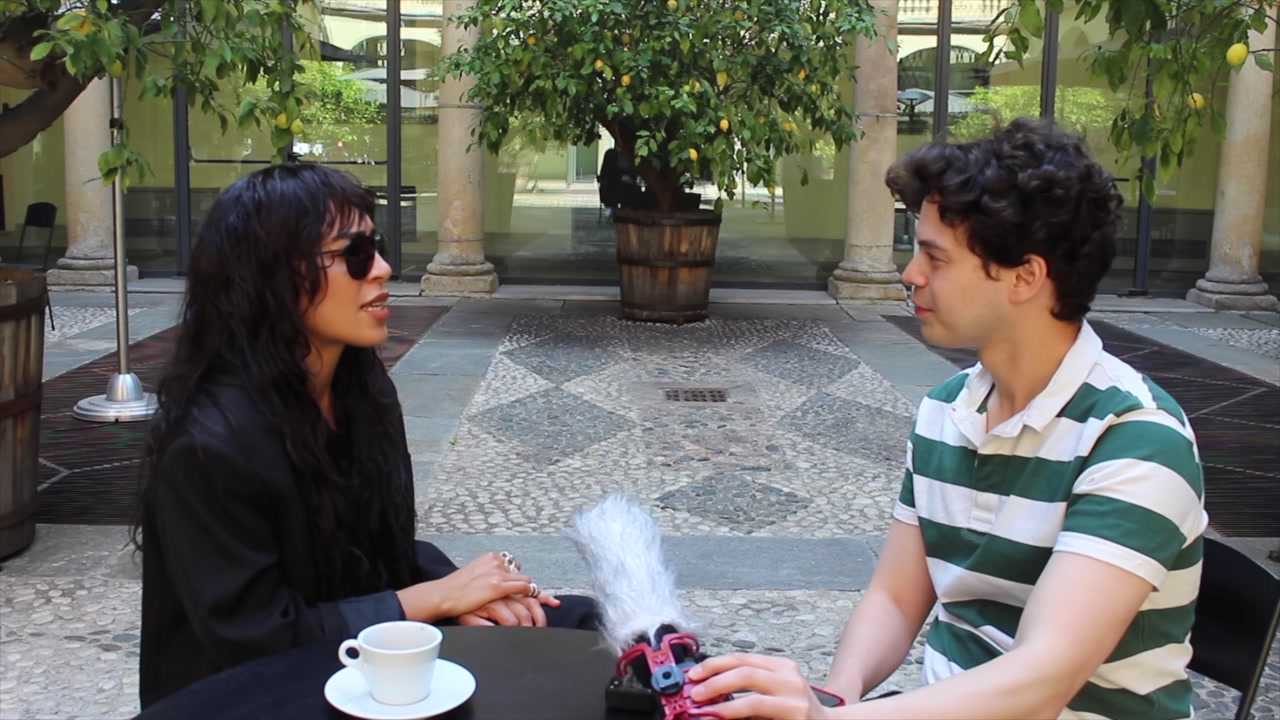 Loreen - Neon Lights - Eurovision 2012 Winner On New Single (interview) thumbnail