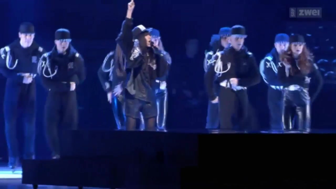 Loreen - Art On Ice 2014： Highlights (switzerland, 2014) thumbnail