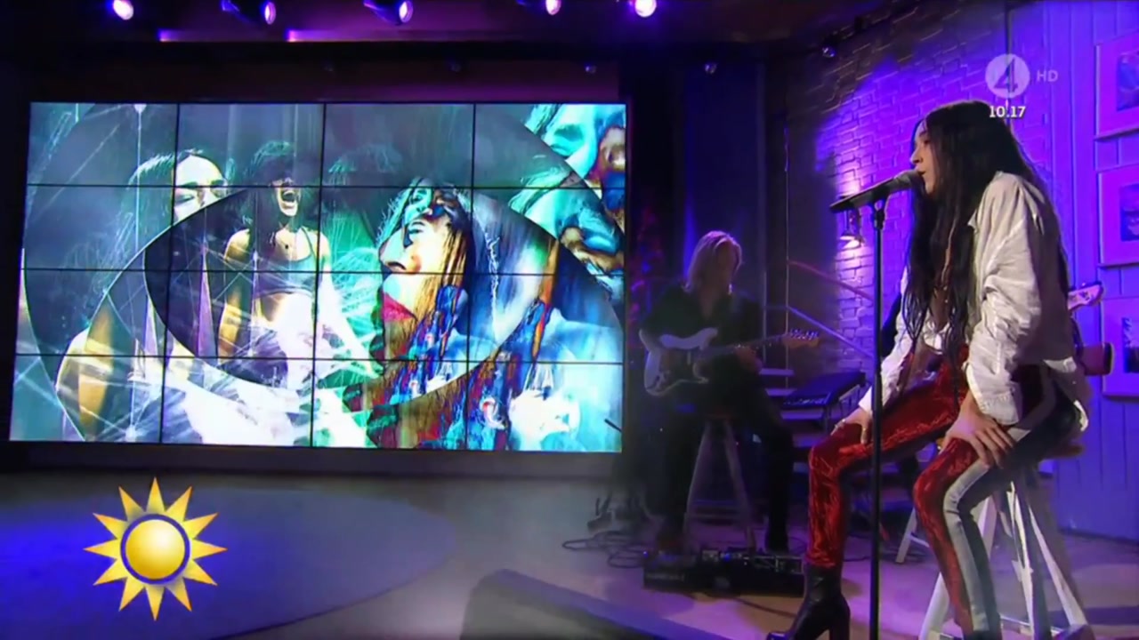 Loreen - Statements (acoustic Version) - Nyhetsmorgon, 11.03.2017 thumbnail